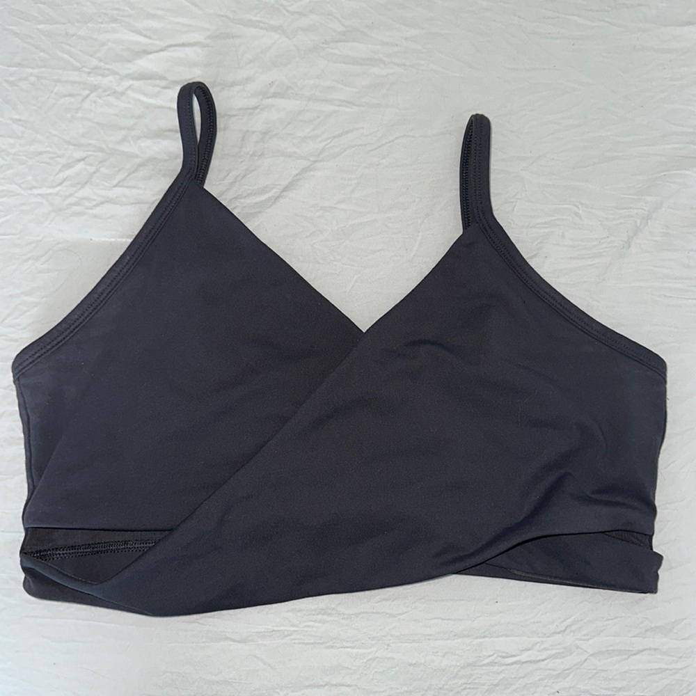 Fabletics Criss cross Sports Bra